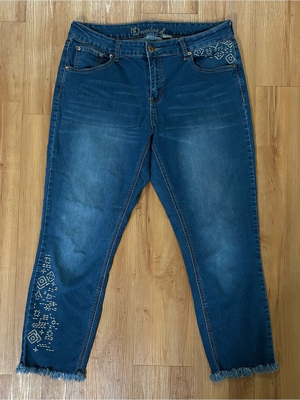 New Directions Jean Crop Pants in Medium Blue with Embroidered Detail